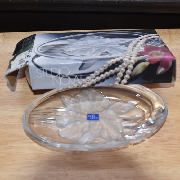 Mikasa Studio Nova Iris Delight Candy Dish - Picture 5 of 11